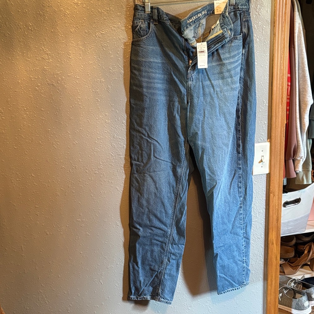 American eagle mom Jean
